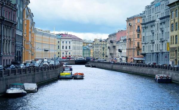 До Петербурга не смогли добраться вовремя до 15% организованных туристов