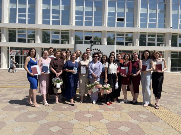 "Аэродинамика" поздравила первых выпускников "Академии HR"